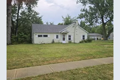 375 Bon Air Avenue, Elyria, OH 44035 - Photo 10