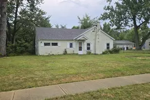 375 Bon Air Ave, Elyria, OH 44035 - Photo 10