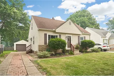 223 Davenport Avenue, Akron, OH 44312 - Photo 2
