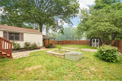 223 Davenport Avenue, Akron, OH 44312 - Photo 16