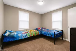 985 Bloomfield Ave, Akron, OH 44302 - Photo 10
