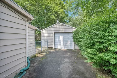 377 Morrison Avenue, Cuyahoga Falls, OH 44221 - Photo 32