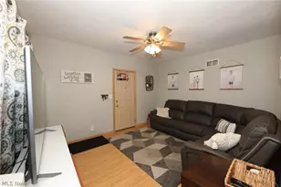 145 N 24th St, Weirton, WV 26062 - Photo 6