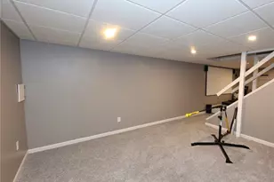 145 N 24th St, Weirton, WV 26062 - Photo 24