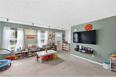 147 Springvale Drive, Amherst, OH 44001 - Photo 10