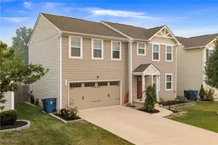 147 Springvale Dr, Amherst, OH 44001 - Photo 2