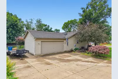 3295 Waterside Drive, Akron, OH 44319 - Photo 4