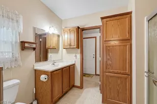 3295 Waterside Dr, Akron, OH 44319 - Photo 34