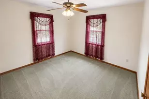 60 Oakwood Blvd, Painesville Twp, OH 44077 - Photo 12