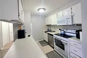 4615 Oakhill Blvd, Lorain, OH 44053 - Photo 8