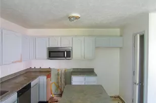 2305 E 63rd St, Loveland, OH 44104 - Photo 10