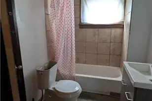3557 E 135th St, Loveland, OH 44120 - Photo 2