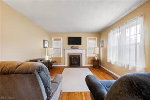 1722 39th St NW, Canton, OH 44709 - Photo 4