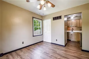 551 Heritage Square, Jefferson, OH 44047 - Photo 12