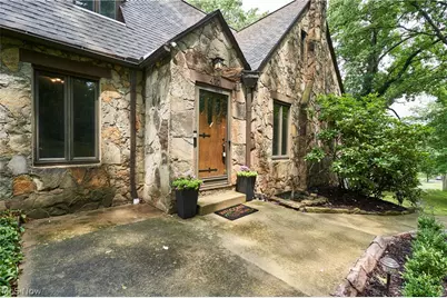 477 Palisades Drive, Akron, OH 44303 - Photo 2