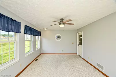 12782 Forsythia Avenue NW, Uniontown, OH 44685 - Photo 4