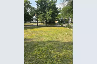 829 Whitcomb Road, Loveland, OH 44110 - Photo 12