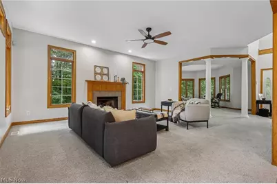 10685 Robert Lane, Chagrin Falls, OH 44023 - Photo 4