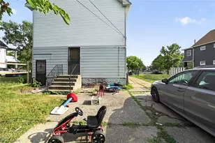 11201 Melba Ave, Loveland, OH 44104 - Photo 38