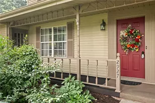 2927 Pleasant St NW, North Canton, OH 44720 - Photo 2