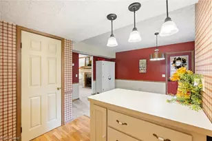 2927 Pleasant St NW, North Canton, OH 44720 - Photo 10