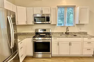 2214 W 32nd St, Loveland, OH 44113 - Photo 6
