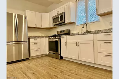 2214 W 32nd Street #DOWN, Loveland, OH 44113 - Photo 2