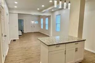 2214 W 32nd St, Loveland, OH 44113 - Photo 8