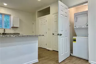 2214 W 32nd St, Loveland, OH 44113 - Photo 22