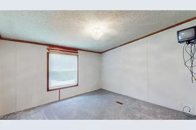 1125 S Johnson Road, Sebring, OH 44672 - Photo 14