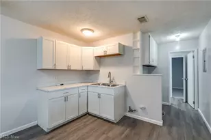 2415 Regentview St NE, Canton, OH 44705 - Photo 18