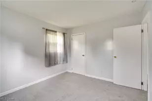 2415 Regentview St NE, Canton, OH 44705 - Photo 8