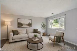2415 Regentview St NE, Canton, OH 44705 - Photo 2