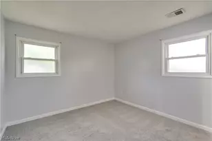 2415 Regentview St NE, Canton, OH 44705 - Photo 14