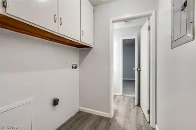 2415 Regentview Street NE, Canton, OH 44705 - Photo 16