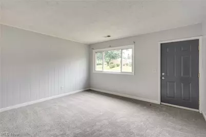 2415 Regentview Street NE, Canton, OH 44705 - Photo 22