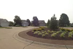 9345 Norwich Pl, North Ridgeville, OH 44039 - Photo 4