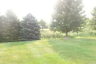 9345 Norwich Pl, North Ridgeville, OH 44039 - Photo 12