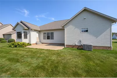 767 Mesa Verde Drive, Barberton, OH 44203 - Photo 4