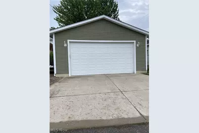 809 N 10th Street, Cambridge, OH 43725 - Photo 16