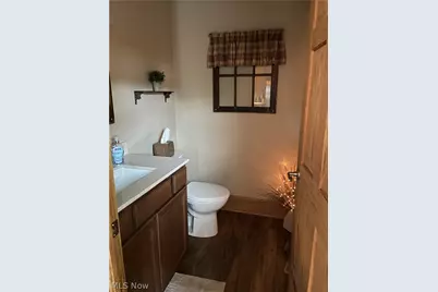 809 N 10th Street, Cambridge, OH 43725 - Photo 8