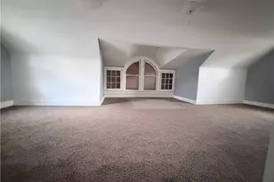 999 Avon St, Akron, OH 44310 - Photo 8