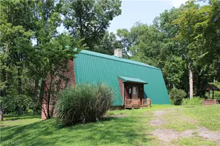 13893 Co Rd 100, Lakeville, OH 44638 - Photo 22