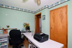 594 Terra Ln, Amherst, OH 44001 - Photo 22