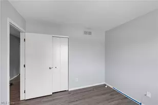 9160 Memphis Ave, Loveland, OH 44144 - Photo 20