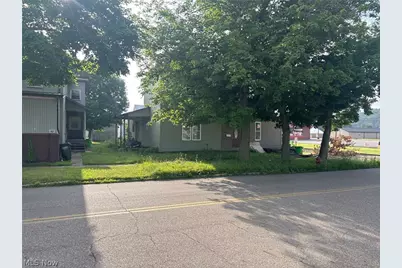 405 N Uhrich Street, Uhrichsville, OH 44683 - Photo 4