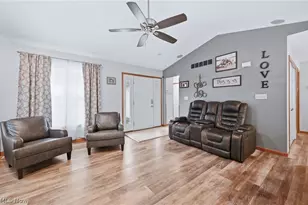 891 Jerry Dr, Hubbard, OH 44425 - Photo 10
