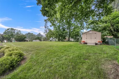 364 31st Street SW, Barberton, OH 44203 - Photo 38