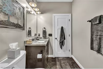 364 31st Street SW, Barberton, OH 44203 - Photo 28