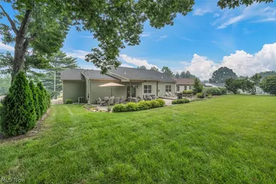 364 31st Street SW, Barberton, OH 44203 - Photo 36